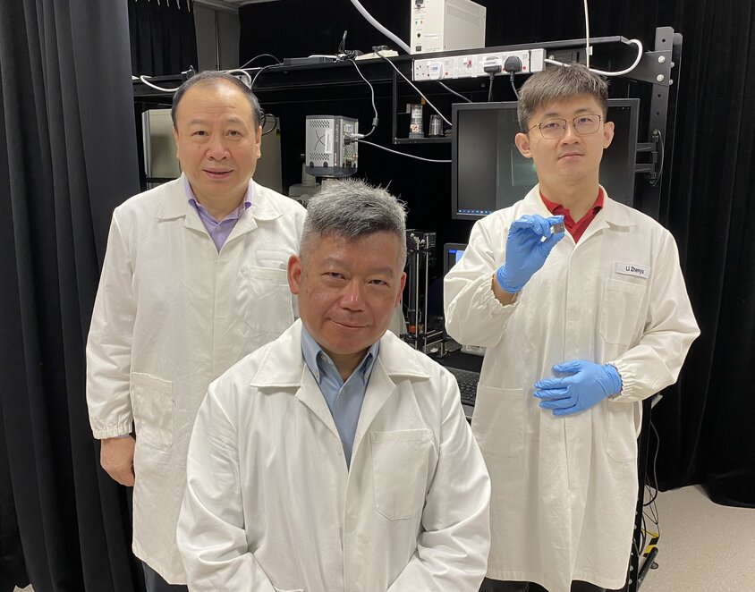 ‘Tweezers’ that can pick up viruses one by one | NTU Singapore